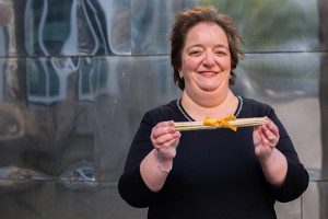 freimaurerisches Symbol Stäbebündel Freimaurerin mit Stäben